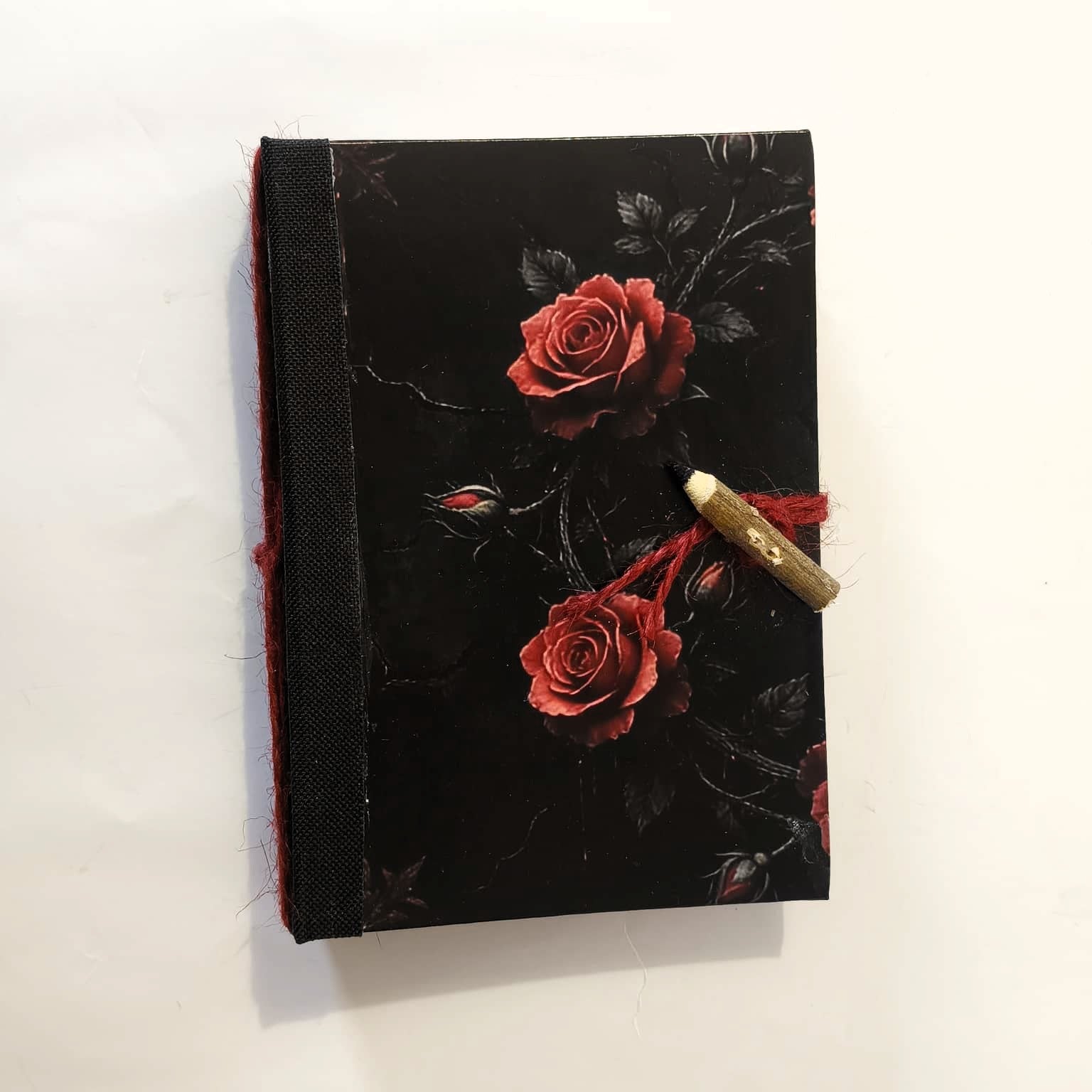 Quaderno A5 "Battiti di Fuoco" — Rose Rosse