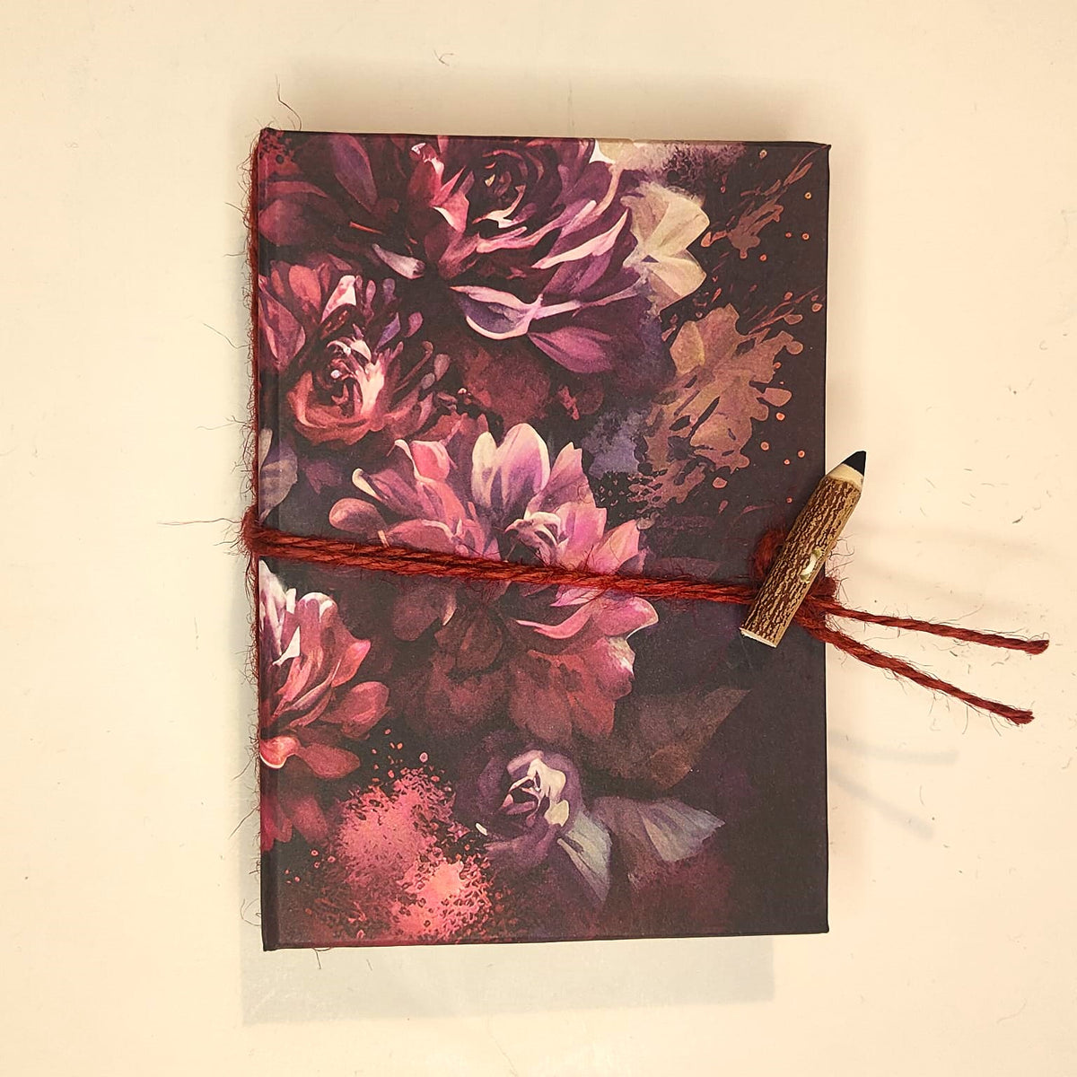 Diario fatto a mano tascabile con carta riciclata — "Ritmo Lento" Fiori di Velluto