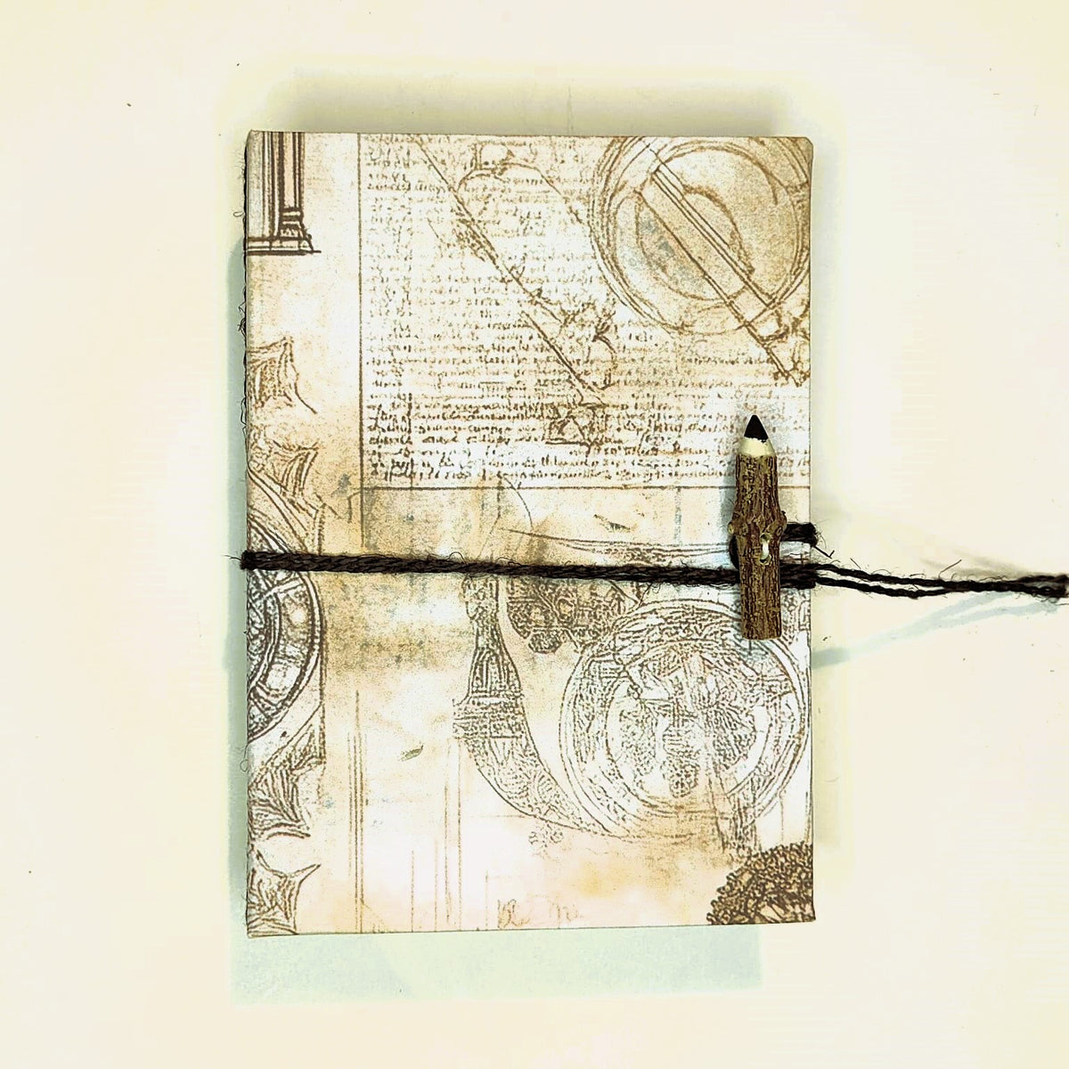 Quaderno fatto a mano A6 con carta di recupero — "Orizzonti e Frammenti" Frammenti