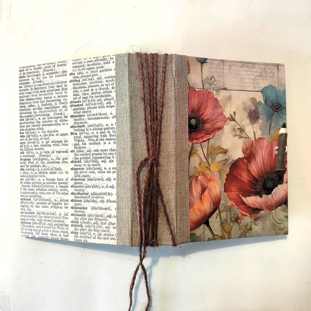 Quaderno A5 "Rifioriture" — Papaveri e Fiori Selvatici